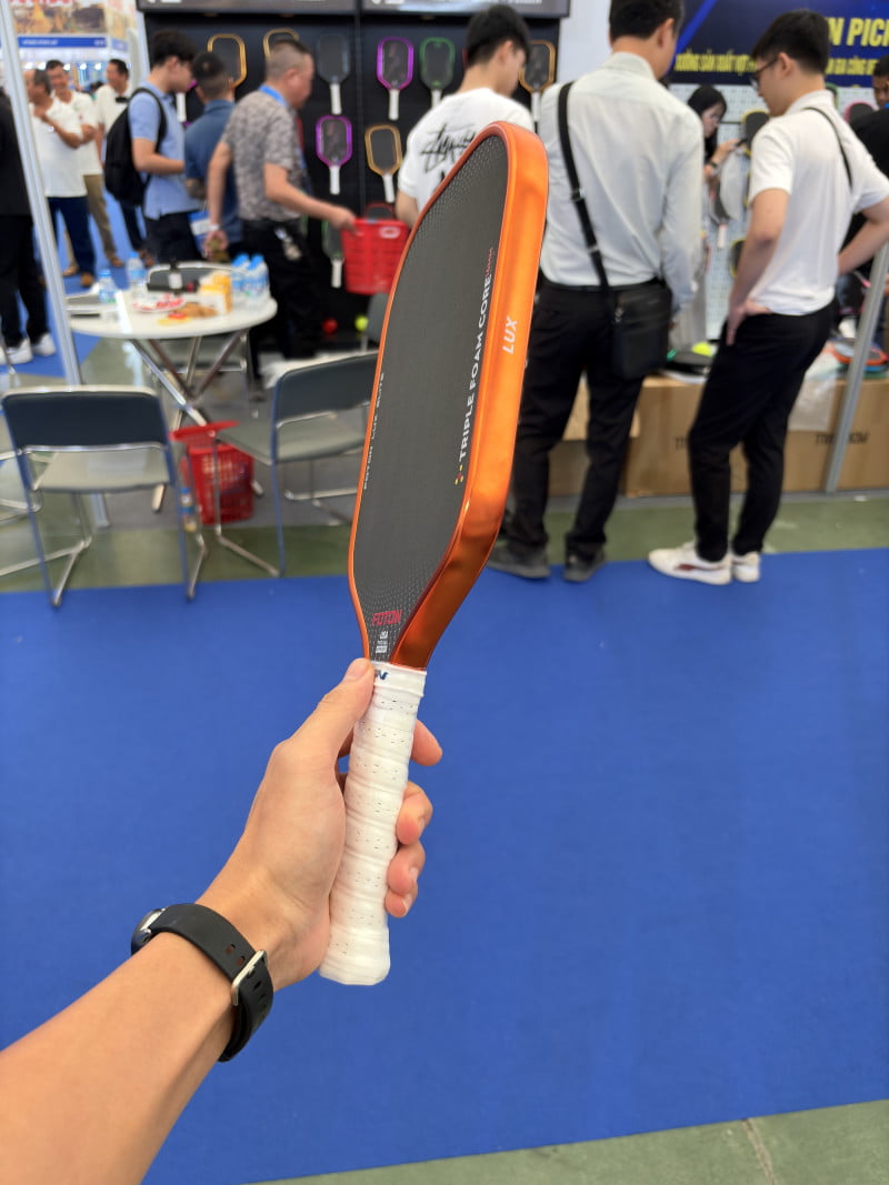 Vợt Pickleball Foton Lux Elite – Carbon Toray, Lõi 3 Lớp, Vợt Cao Cấp Giảm Rung, Tăng Sức Mạnh 